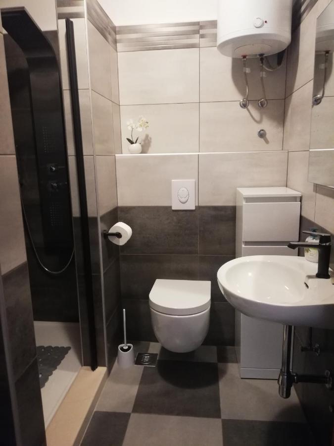 Apartments Ivana Postira Εξωτερικό φωτογραφία