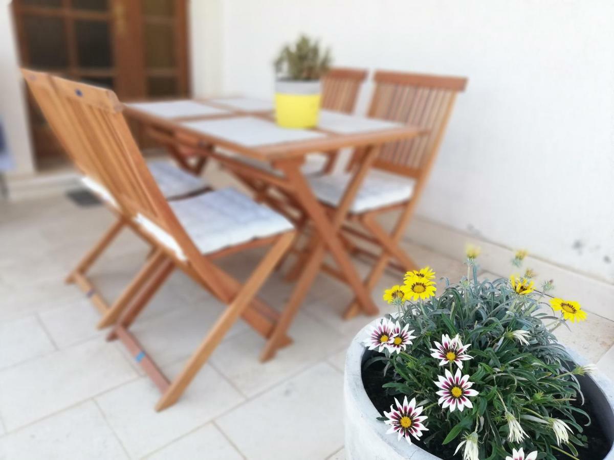 Apartments Ivana Postira Εξωτερικό φωτογραφία