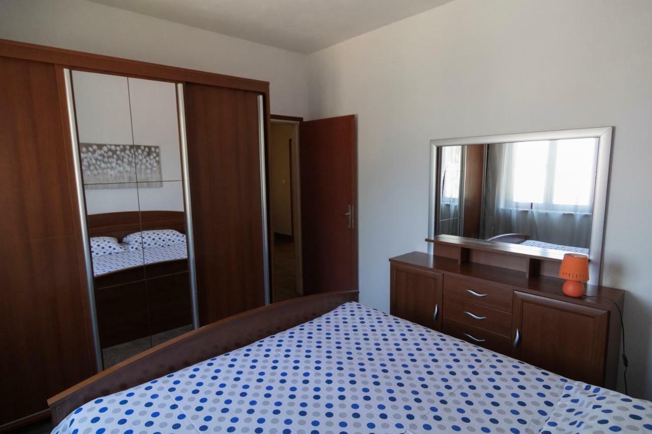 Apartments Ivana Postira Εξωτερικό φωτογραφία