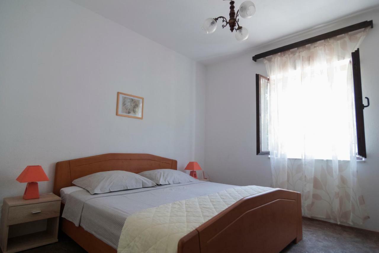 Apartments Ivana Postira Εξωτερικό φωτογραφία