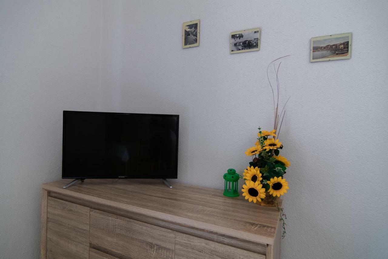 Apartments Ivana Postira Εξωτερικό φωτογραφία